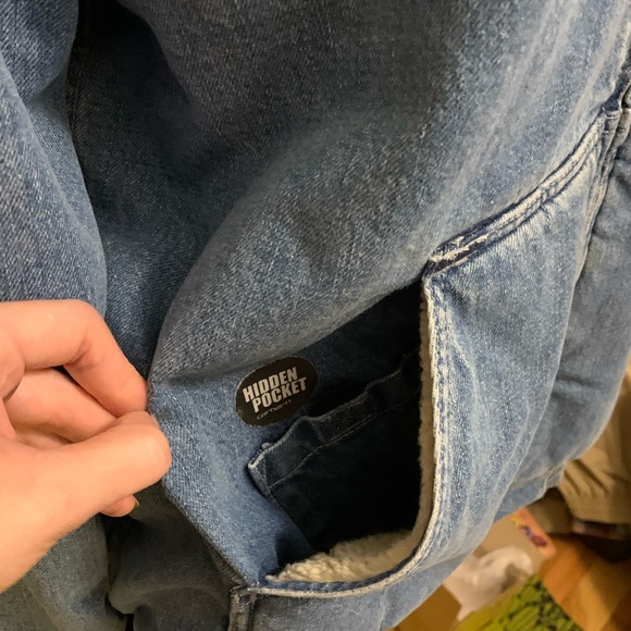 SOLD European Carhartt Sherpa Denim WorkCoat - Picture 6 of 7